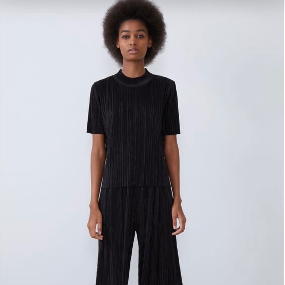 💜 Zara pleated top